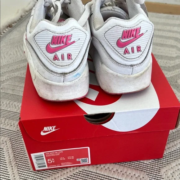 Nike Air Max 90 - Picture 2 of 6